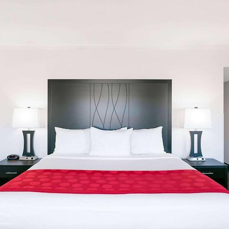 Ramada By Wyndham Tuscaloosa Hotel Ngoại thất bức ảnh